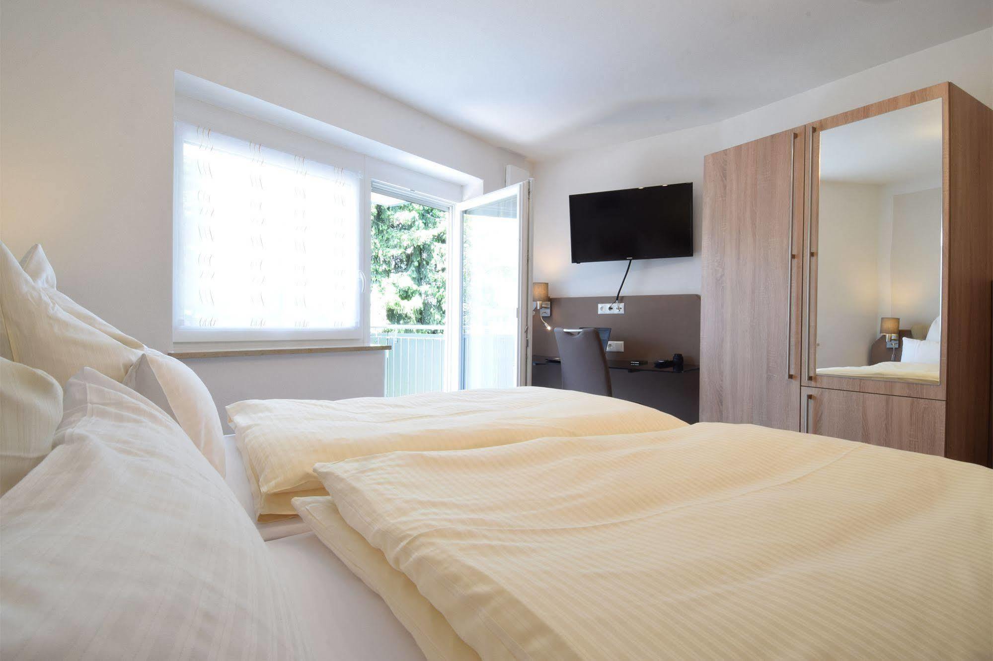 Aparthotel Donaustern Asbach-Bäumenheim Kültér fotó